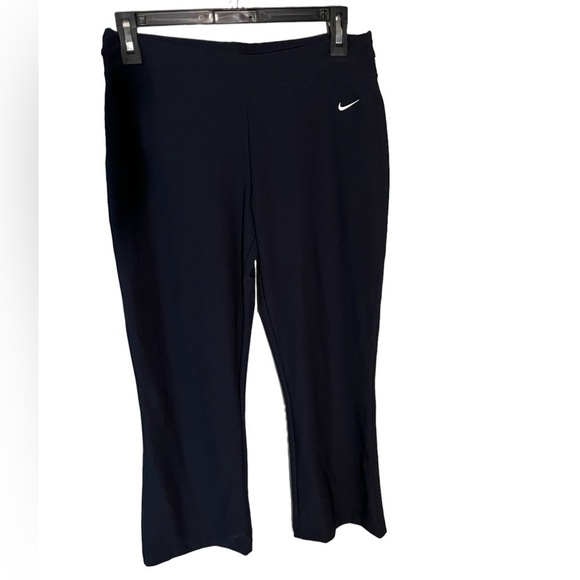 Nike Women’s Dri Fit Capri Leggings - Picture 1 of 4